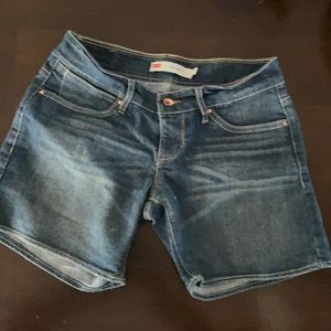 Levi’s midi shorts